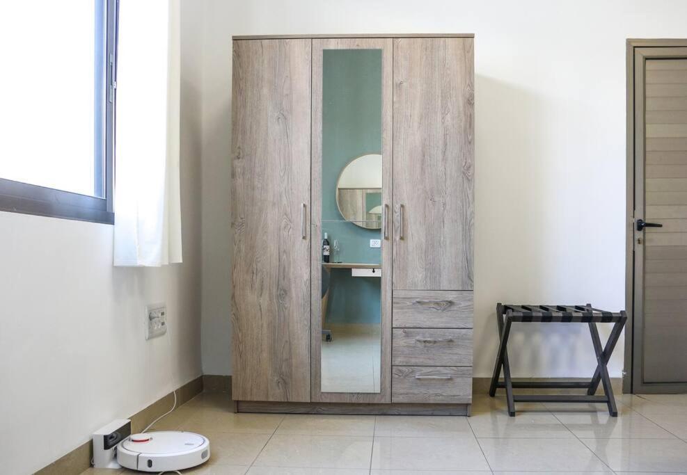 Apartment Paris Square Downtown Haifa