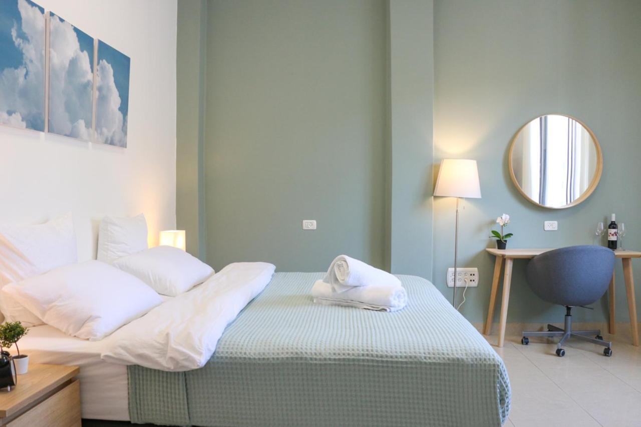 Apartment Paris Square Downtown Haifa